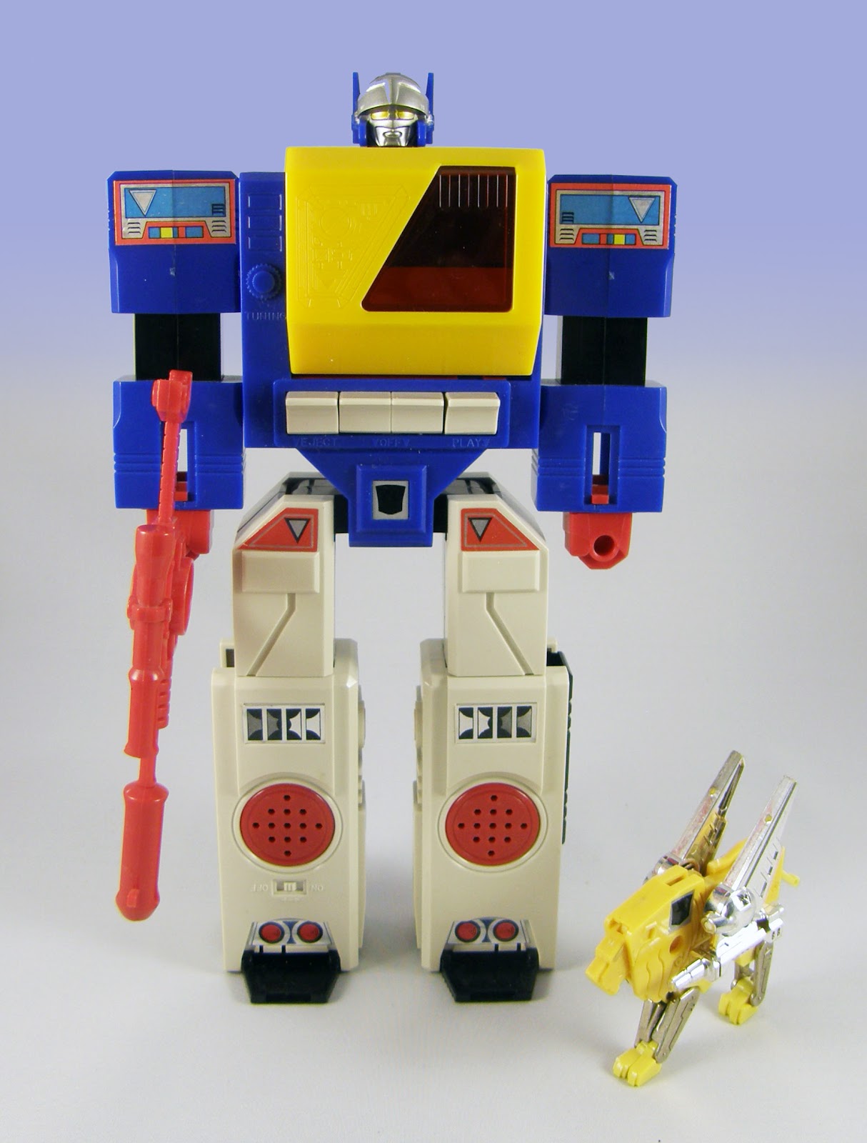 Mostly Transformers Redux Twincast can bust it better than Blaster