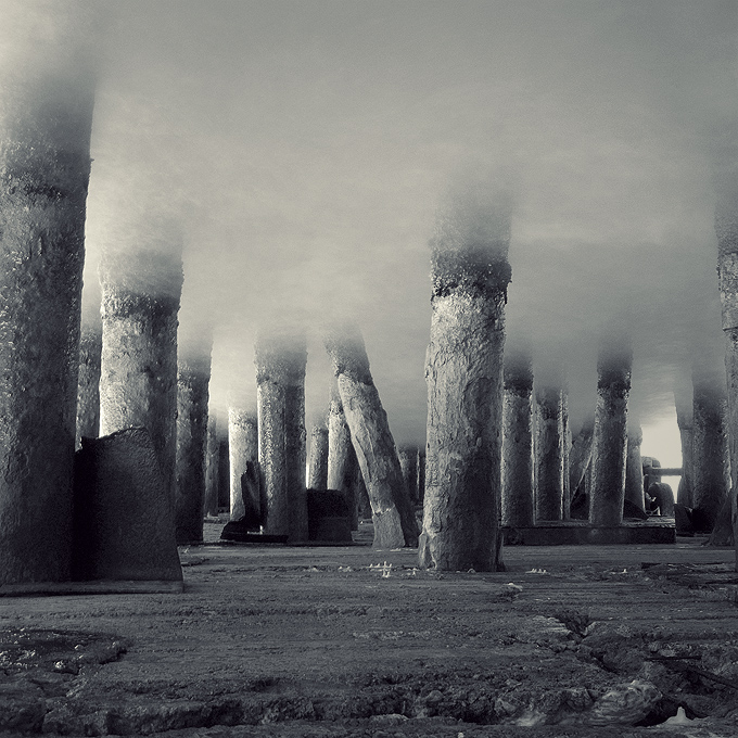 Pillars_of_the_Earth_by_leenik.jpg
