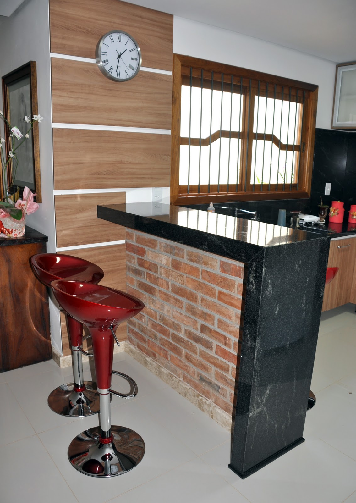#6C3828 Cozinha de Granito e Bancada em granito Black Star Marmoraria MPK 1133x1600 px Bancadas Cozinha Americana Madeira #1467 imagens
