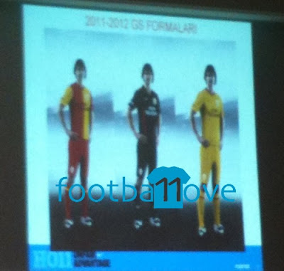 Galatasaray'ın nikon logolu formaları GALATASARAY FORMALARI: Mayıs 2011