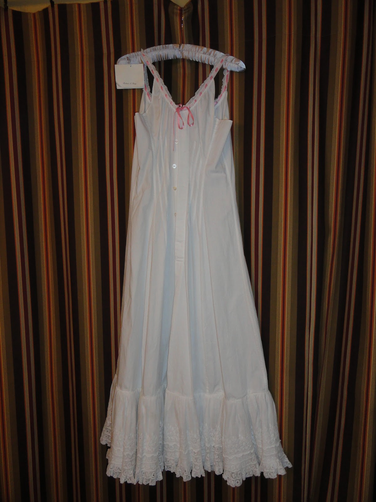 Lady Carolyn Interpreting Edwardian Undergarments Gad what a Chore!