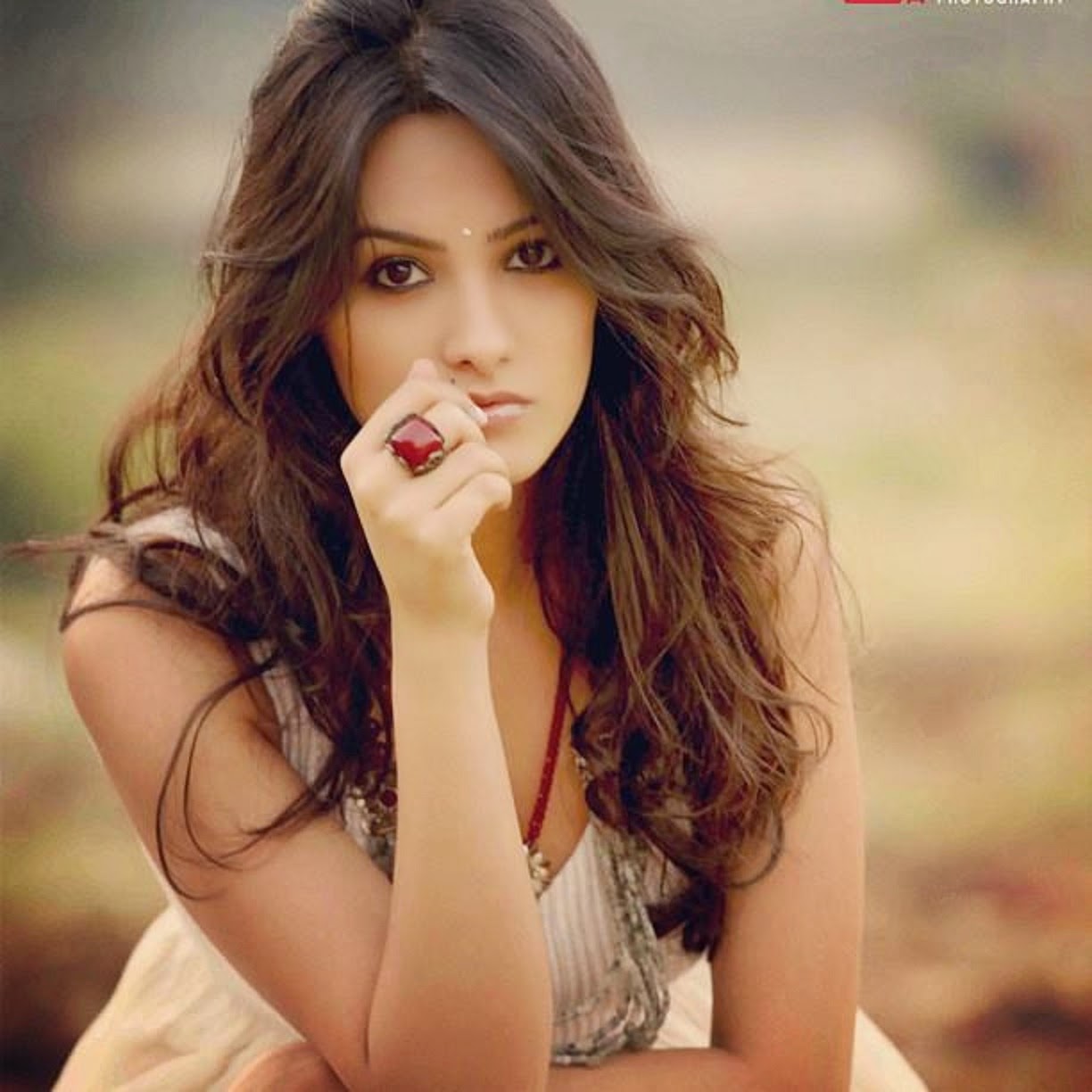 Anita+Hassanandani+HD+Wallpapers+Free+Download13.jpg