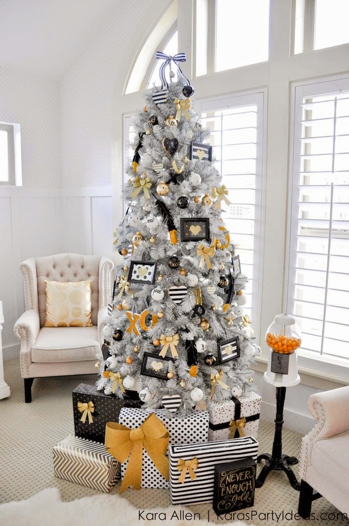 anna and blue paperie 10 Best Christmas Tree Decorating Ideas