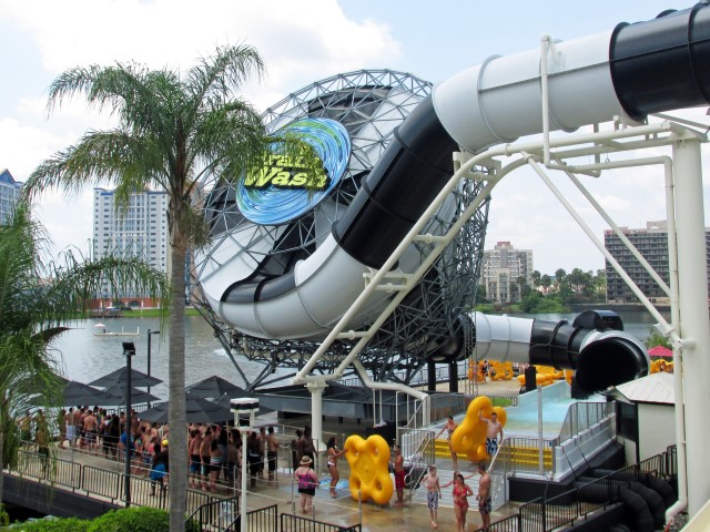 wet_n_wild_waterpark_orlando_paqueaquatico_hey_florida_nina_negre+%25284%2529.jpg