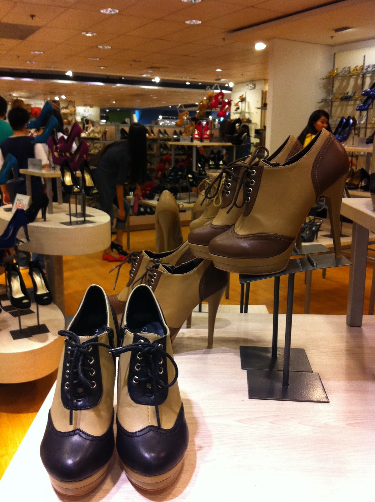 sm department store heels