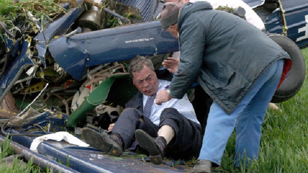 3η απόπειρα δολοφονίας του Nigel Farage, του «κακού δαίμονα» για την Ευρώπη του Σορος! 3η απόπειρα δολοφονίας του Nigel Farage, του «κακού δαίμονα» για την Ευρώπη του Σορος!