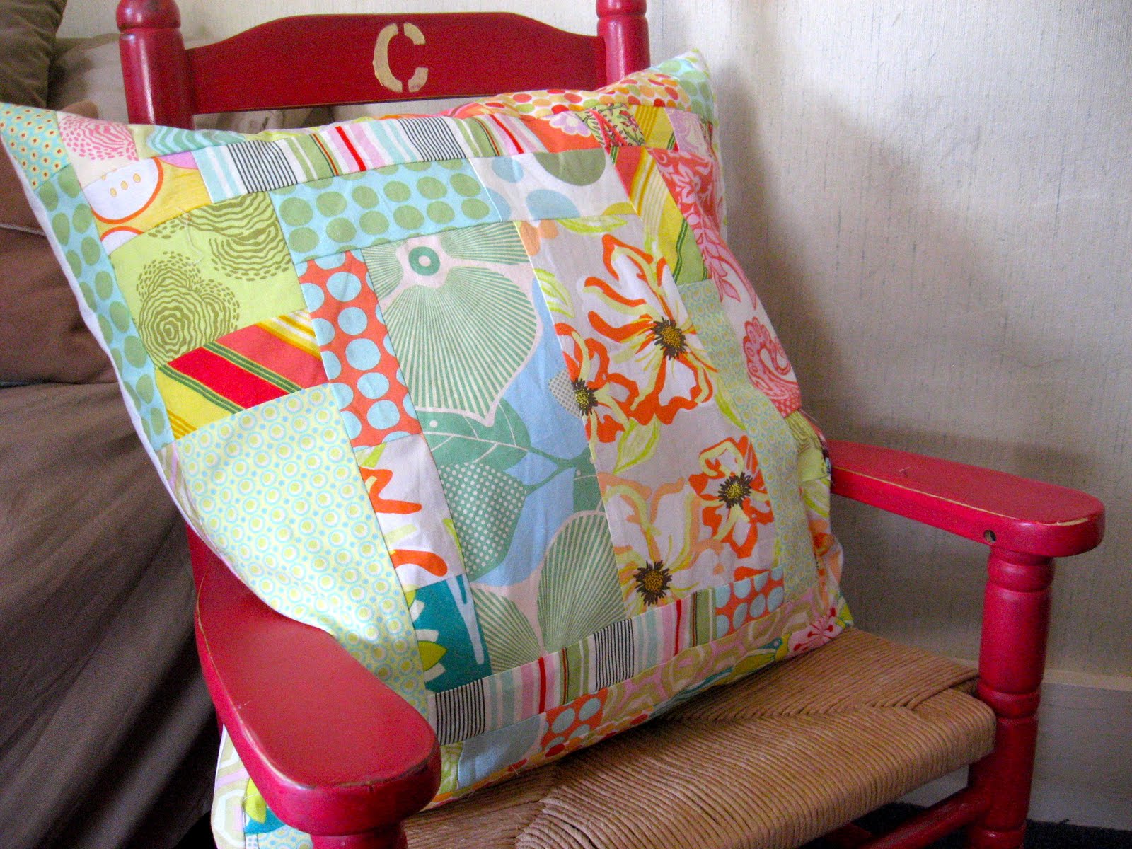 Bumblebee & Sophie Scrap Pillow Cover