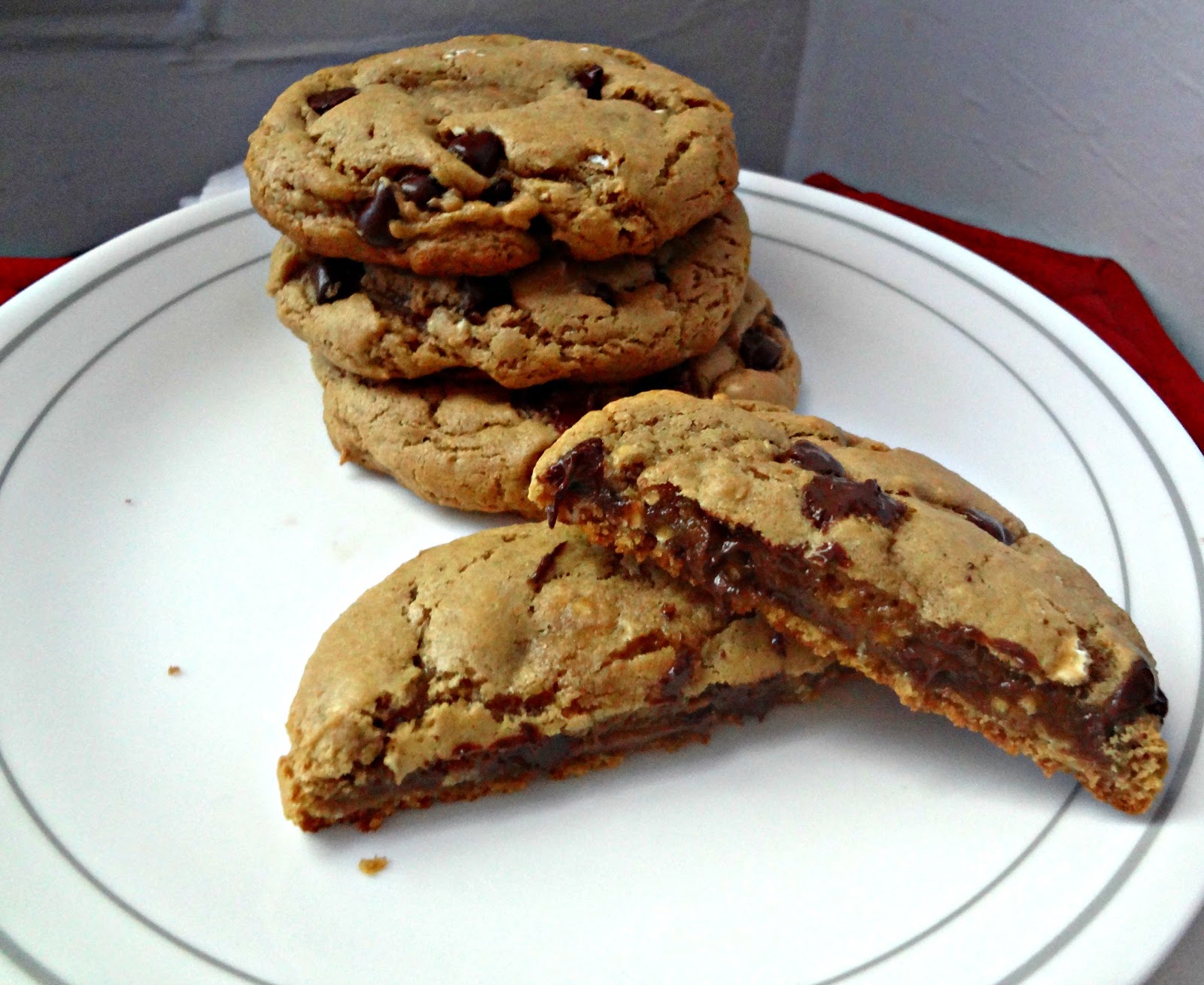 The Cooking Actress Whole Wheat Butterless Peanut Butter Chocolate Chip Cookies