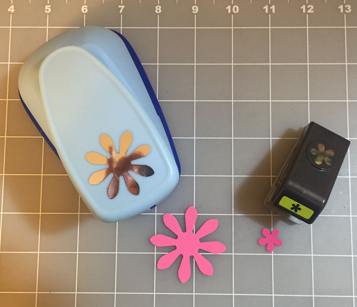 Sweet 'n Sassy Stamps Flower Punch Tutorial