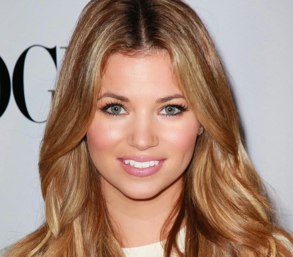 STARS WALLPAPER: Amber Lancaster Wallpapers Free Download