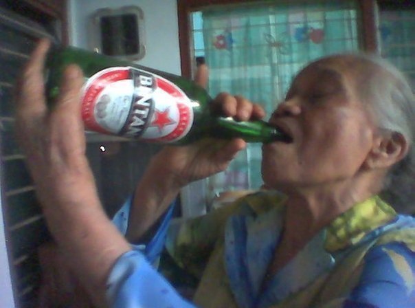 Nenek Gaul Dan Gokil