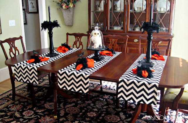 Halloween dining table