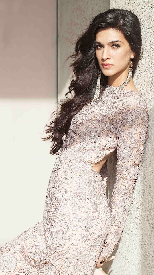 Gorgeous Kriti Sanon In White Dress Android Best Wallpaper