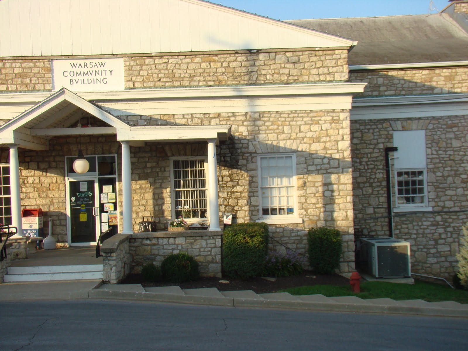 Ewe and Eye Warsaw Missouri HookIn