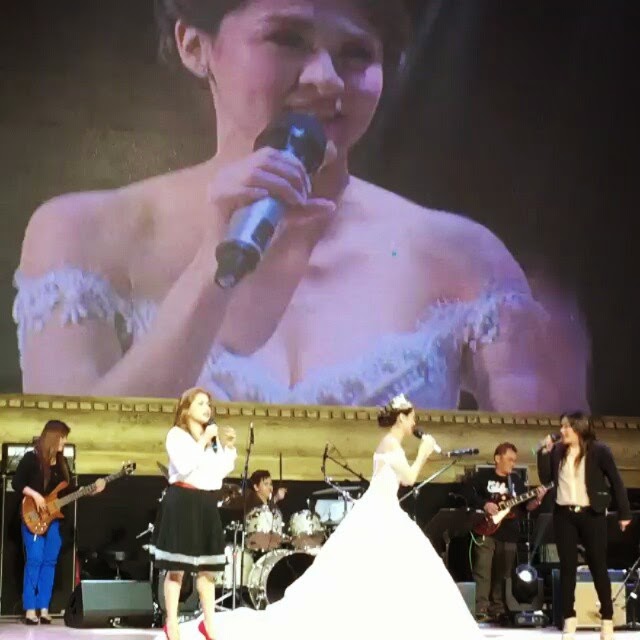 Marian Rivera belts out an Aegis song on her wedding night Marian Rivera belts out an Aegis song on her wedding night