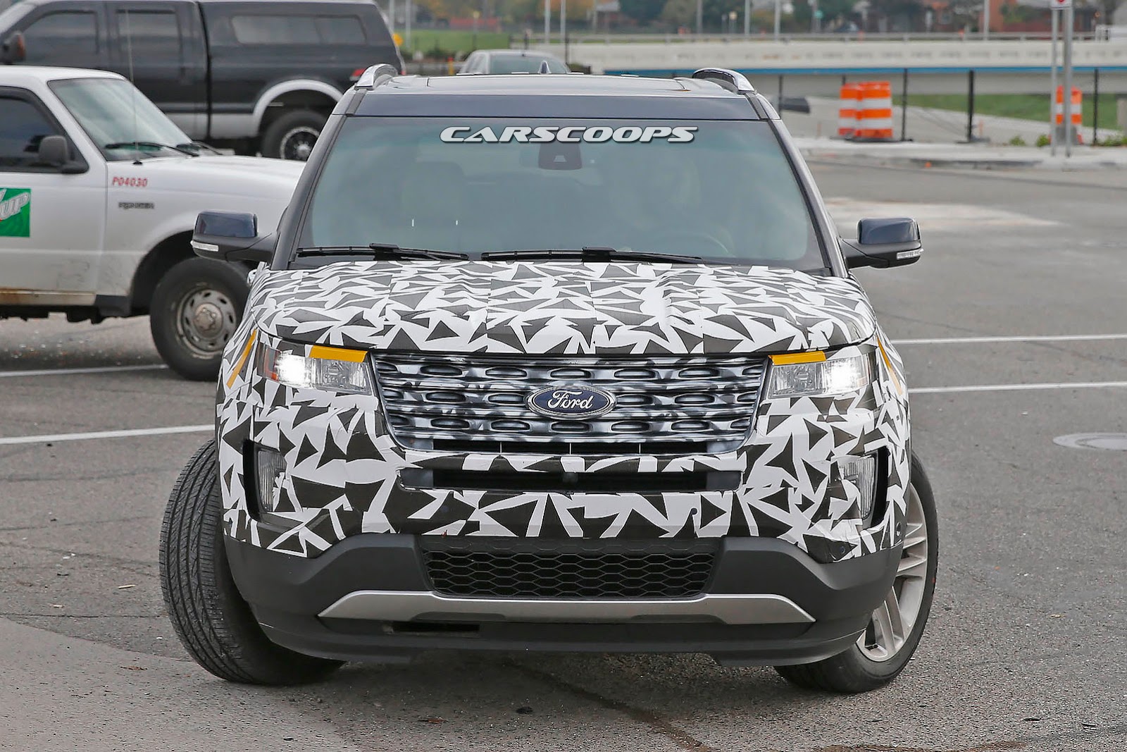 2016-Ford-Explorer-5.jpg