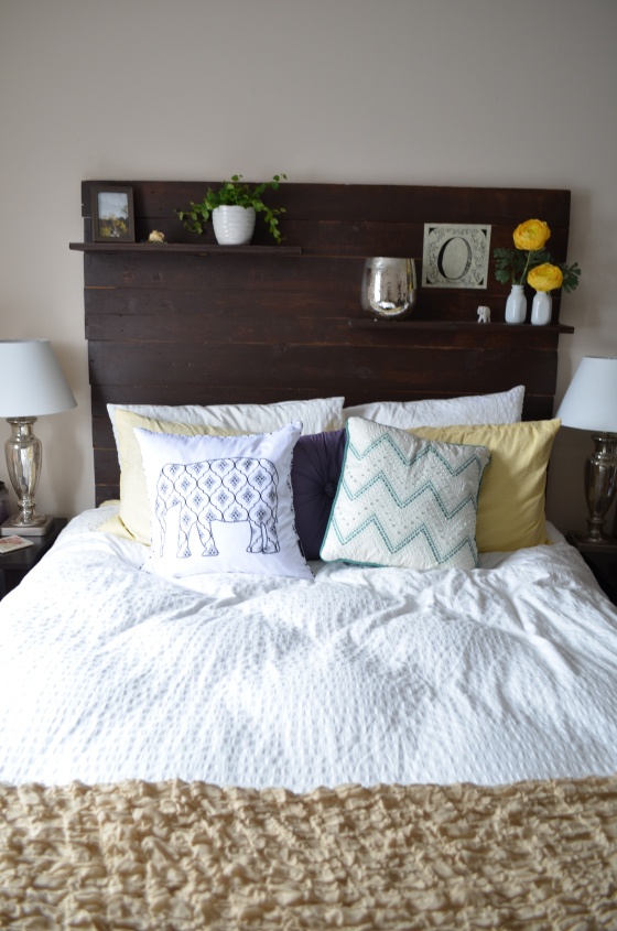 Wooden Headboard Ideas with Simple Decor