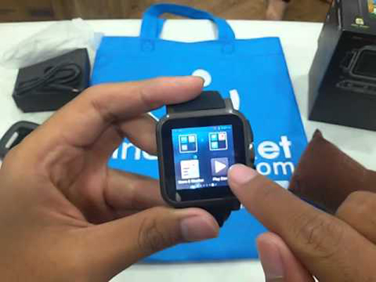 Riset: Pengapalan Smartwatch Android Wear Belum Capai 1 Juta Unit di 2014 Riset: Pengapalan Smartwatch Android Wear Belum Capai 1 Juta Unit di 2014