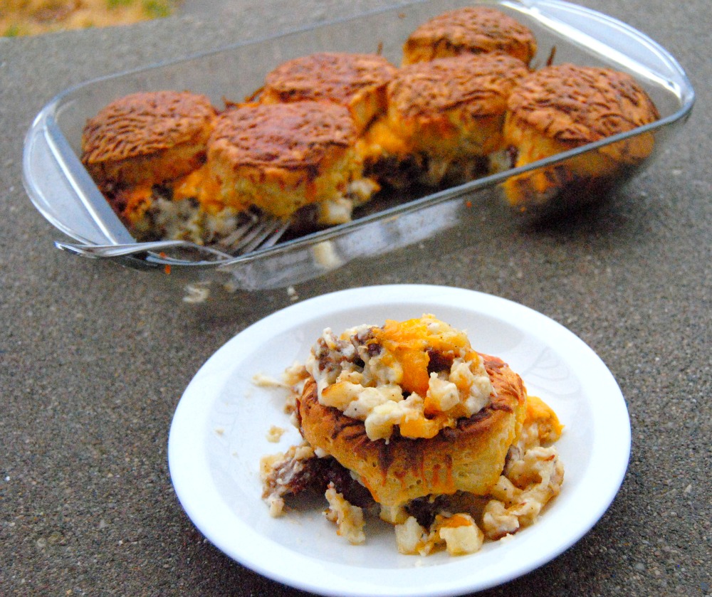 SteakNPotatoesKindaGurl Sausage Biscuits and Gravy Casserole
