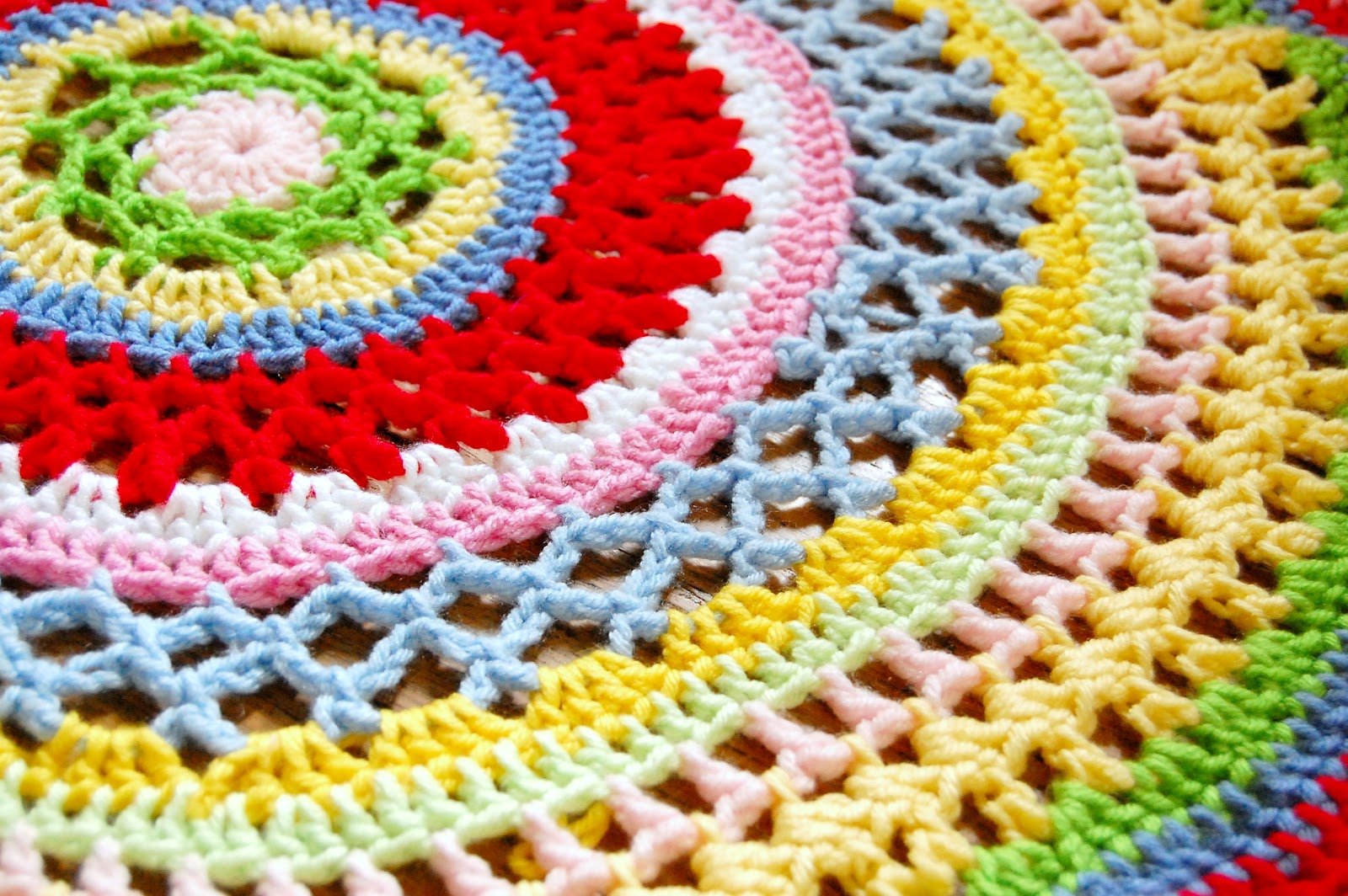 hopscotch lane Summer Doily Blanket