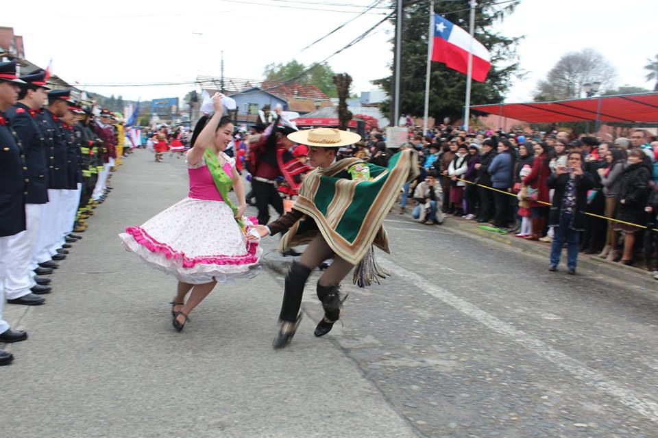  Radio Atractiva FM de Los Lagos 101.3 Mhz CONCEJO Y COMISION MUNICIPAL LAGUINA SE