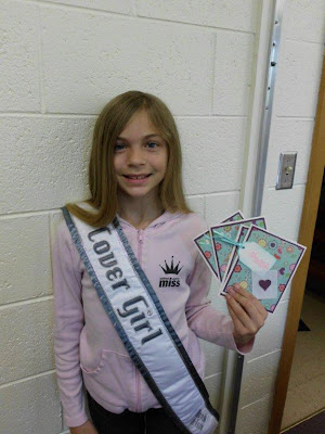 Rebecca Dowe, Mequon-Thiensville, Fox 6 news, Tom Pipines, National American Miss, NAM, Breanne Maples, Operation Write Home, Lani Maples, Miss Wisconsin,