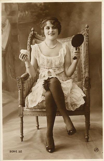 Who were flappers image