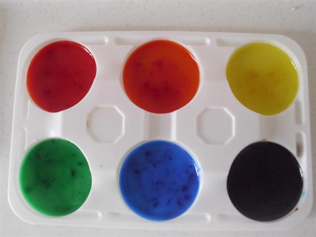 The DoItYourself Mom DIY Watercolor Paints