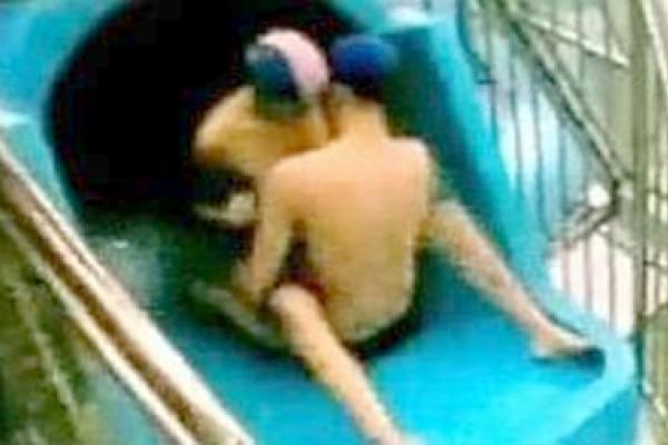 DE ANIMALES TENIENDO SEXO CON CHICAS de animales teniendo sexo con chicas: