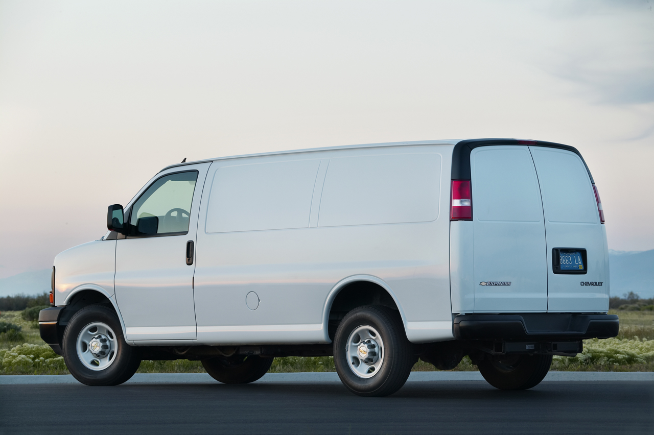 2013 Chevrolet Express Photos 2013 Chevrolet Express Photos