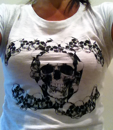 Skull T-shirt on www.designandfashionrecipes.com by Cristina Dal Monte Skull T-shirt on www.designandfashionrecipes.com by Cristina Dal Monte