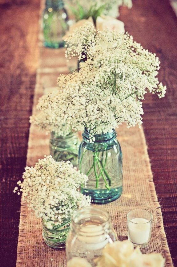 One Kuripot Bride Baby S Breath Perfect For The For The Wedding I Am Digging Arrangements Like These