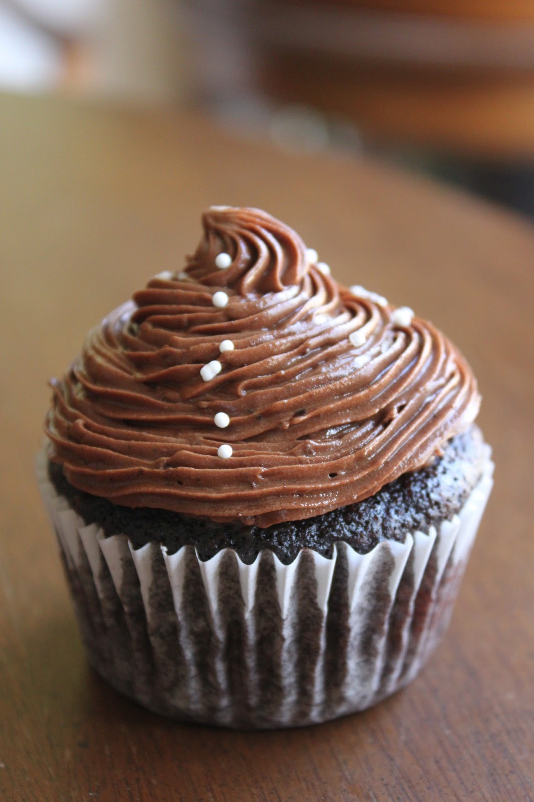 Sweet Deliciousness Berry Almond Chocolate Cupcakes