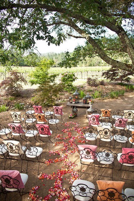 15 Unique Wedding Ceremony Chair Layouts