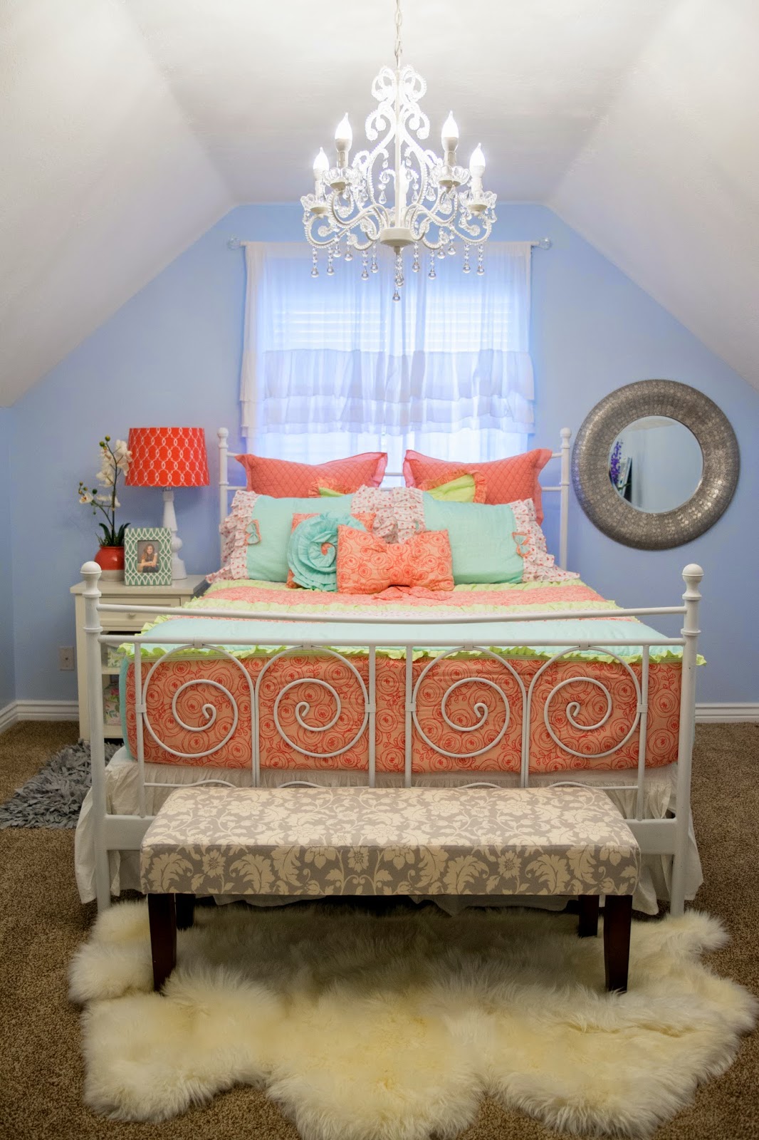 BEDDY'S (bed.ease) PERFECTLY MISS MATCHED