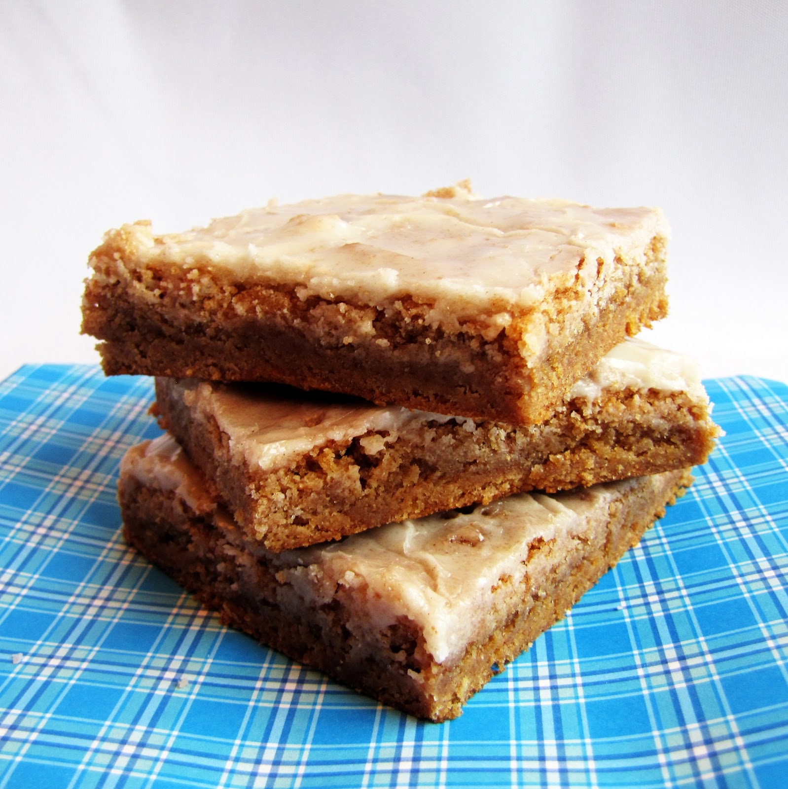 Rumbly in my Tumbly Cinnamon Roll Cookie Bars