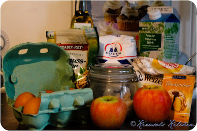 Zutaten für Apfel-Walnuss-Muffins mit Baiserhaube