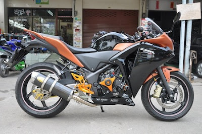 Modifikasi Honda CBR Icon 2011.jpg