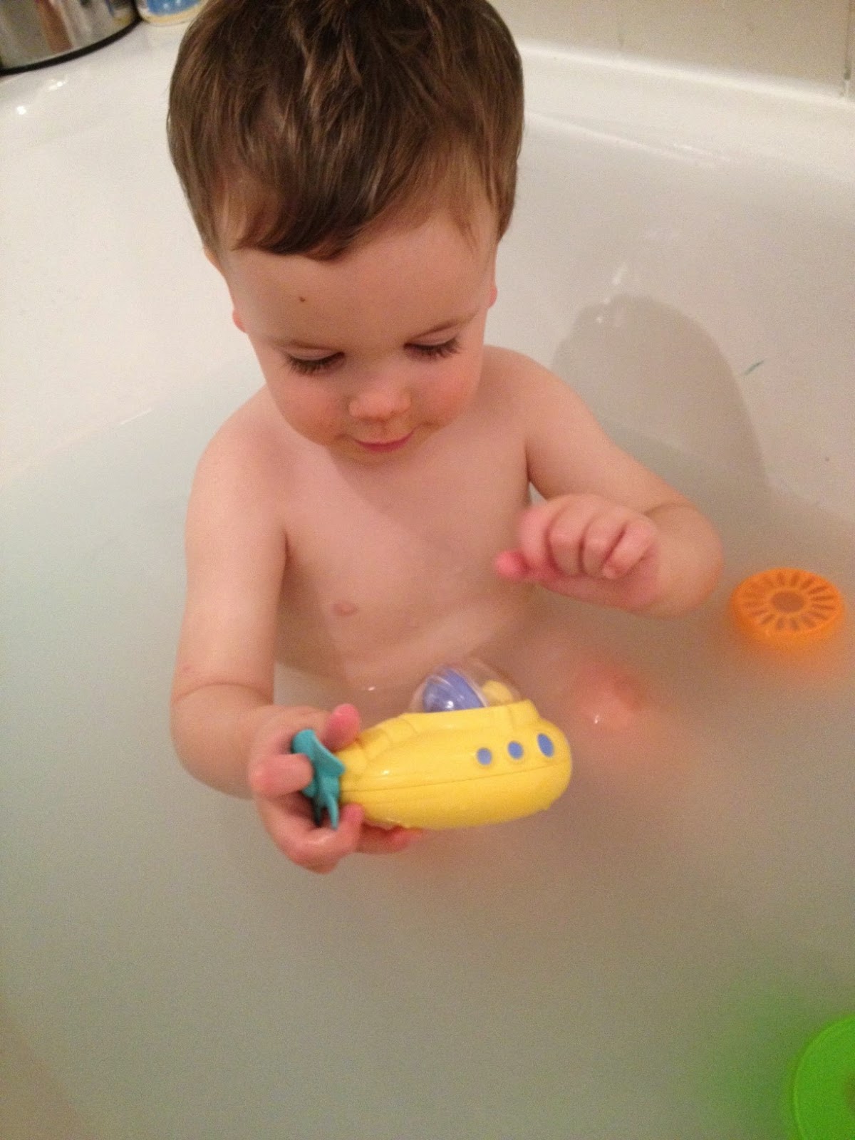 munchkin undersea explorer bath toy