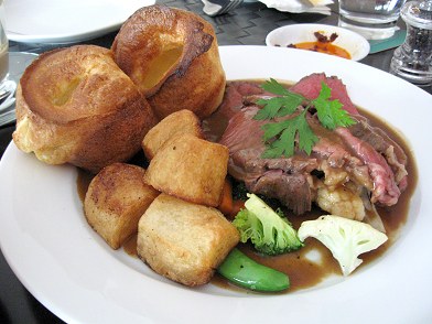 Sunday Roast Beef with Mini-Yorkshire Puddings Sunday Roast Beef with Mini-Yorkshire Puddings