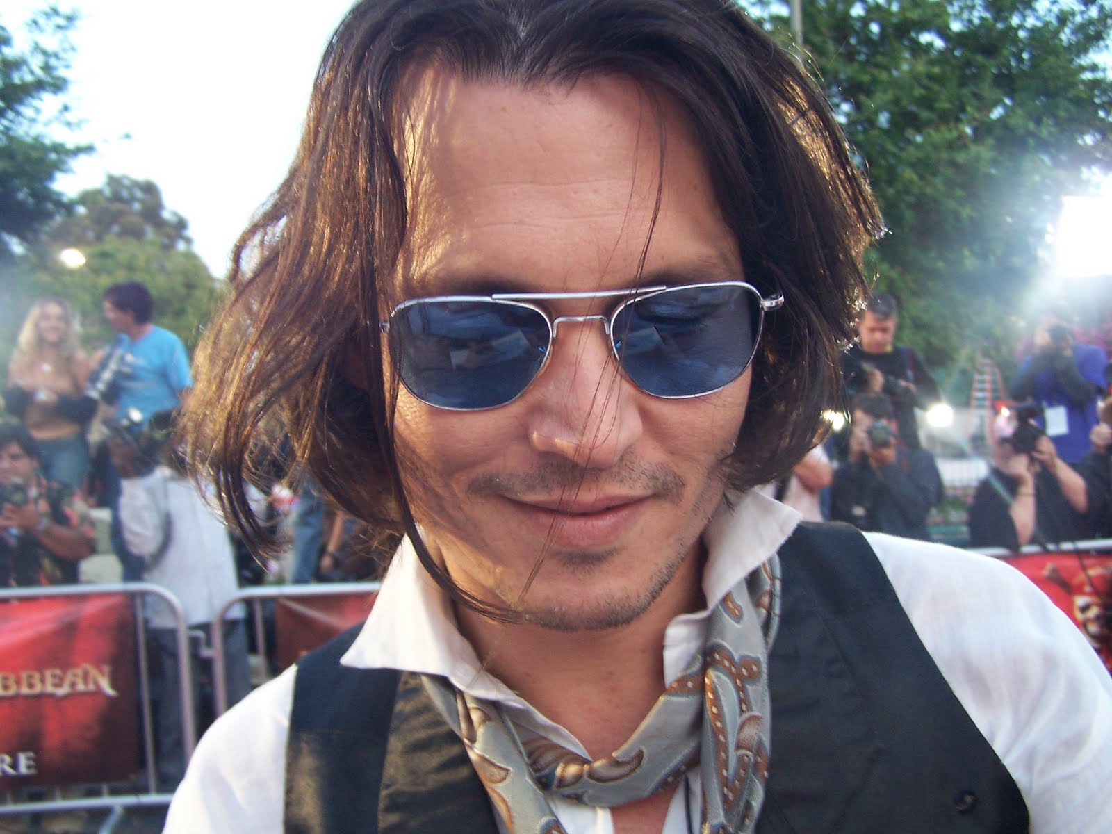 http://4.bp.blogspot.com/-0AjIUjuxQ5w/TmTrI41JfUI/AAAAAAAABfI/nSPsPbQctf8/s1600/johnny_depp06.jpg
