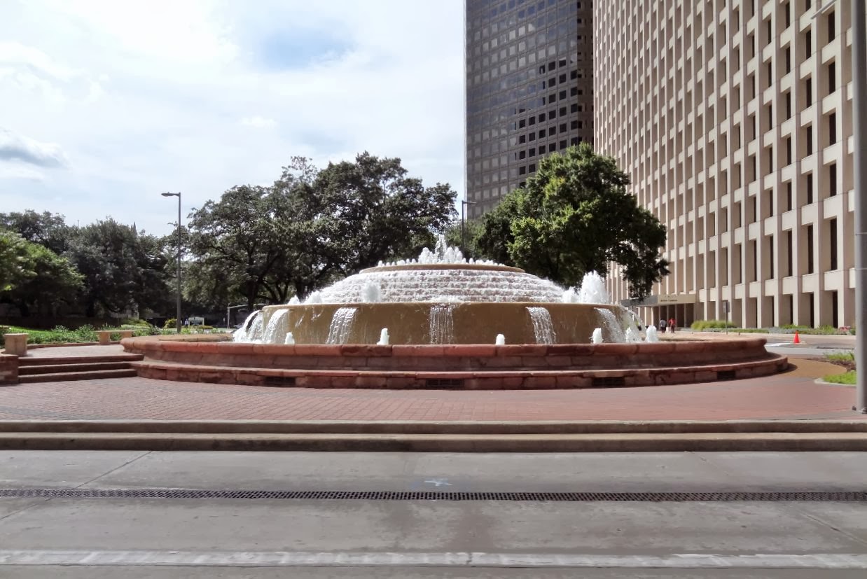 Houston in Pics Fountains and water features in Downtown Houston