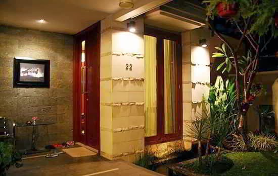 Tips Desain Teras Rumah Yang Cantik & Elegant