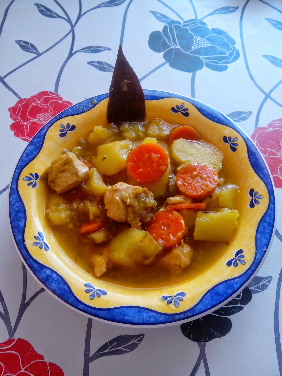 Patatas Guisadas Con Pechuga De Pollo