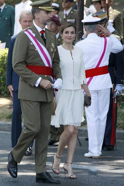 Spanish Royals attended the 2015 Armed Forces Day at Plaza de la Lealtad