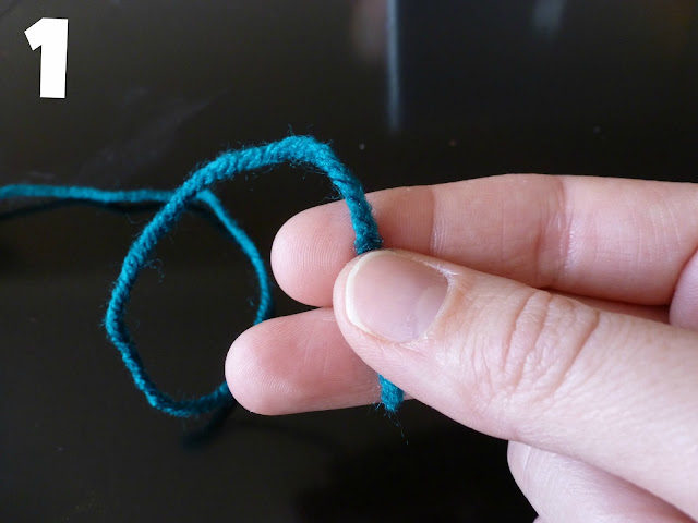 Yarn-Pom-Poms Make-a-Pom-Pom