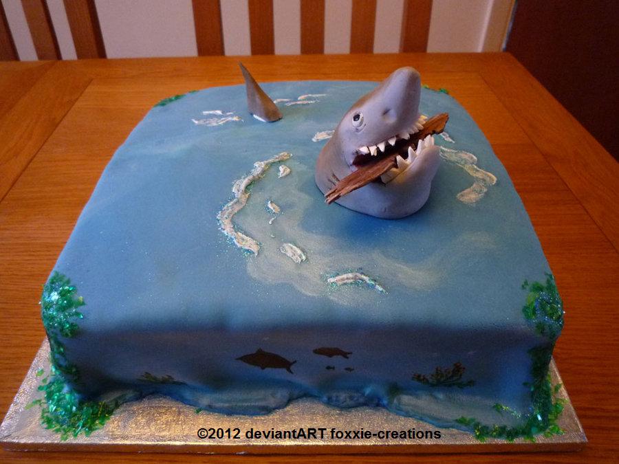 jaws boat cake 900px jaws boat cake 900px