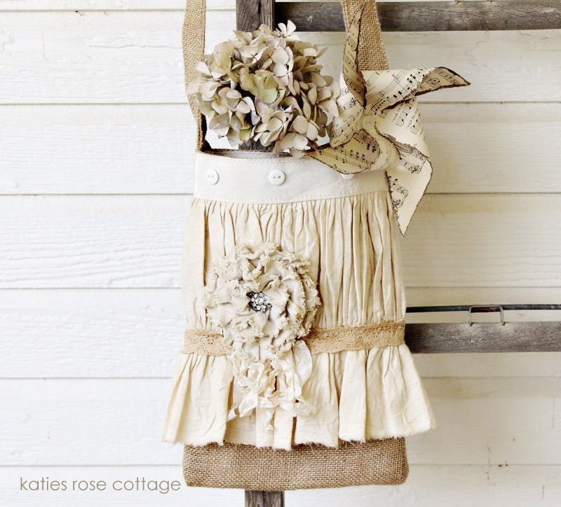 Burlap Totes for Vintage Country Weddings