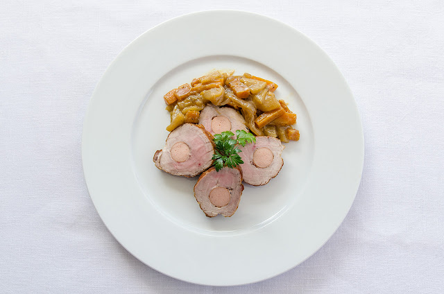solomillo-cerdo-iberico-relleno-frankfurt-recetas-bruja