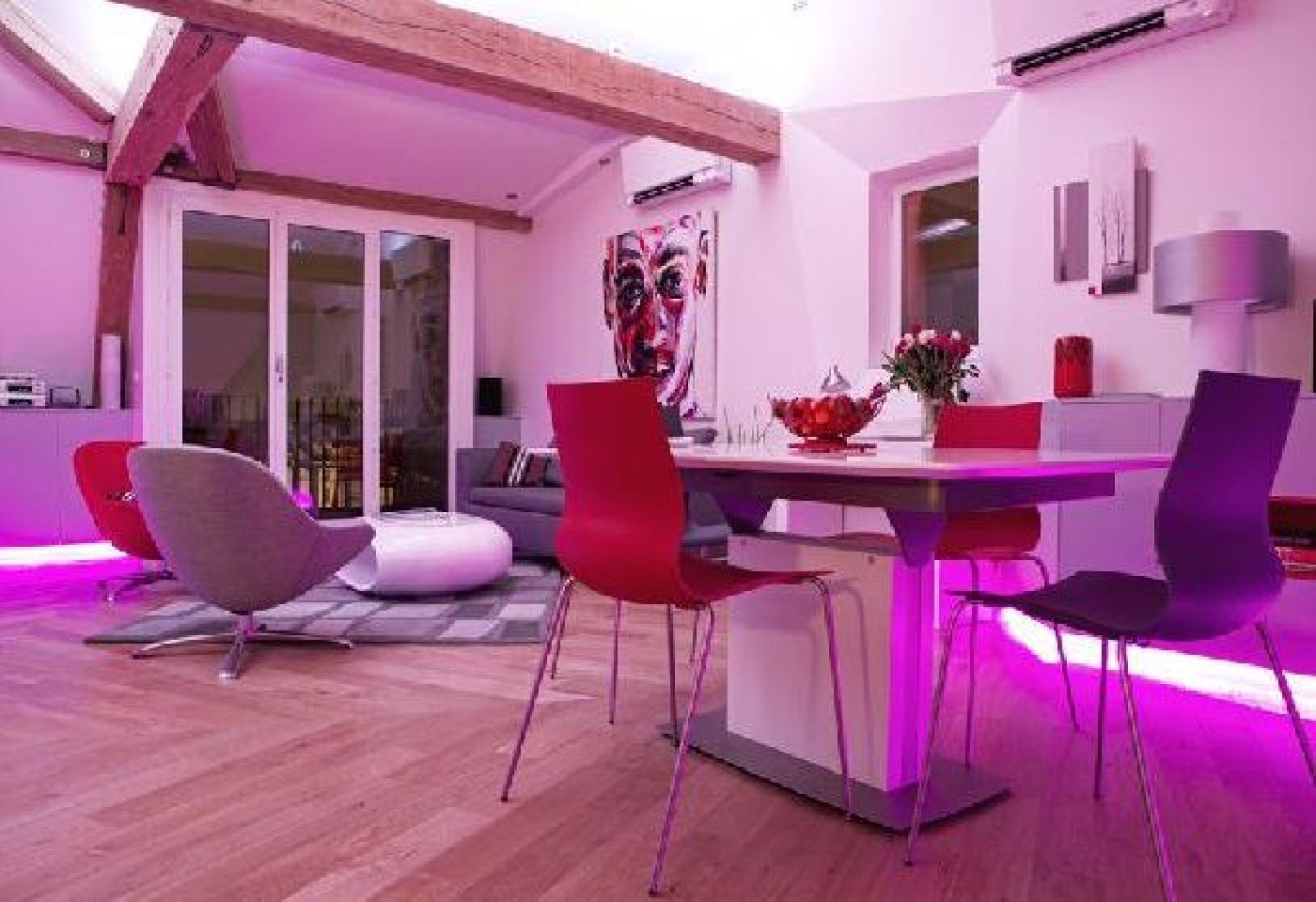 Vibrant Family Room Interior Design Idea , Home Interior Design Ideas  title=